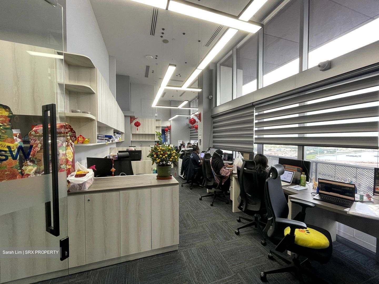Eon Shenton (D2), Office #355456141
